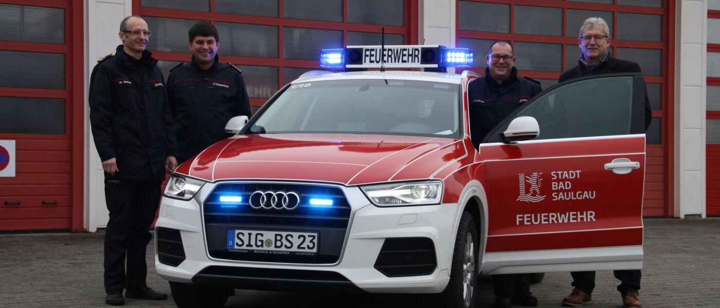 Stadtbrandmeister erhält neuen Dienstwagen 