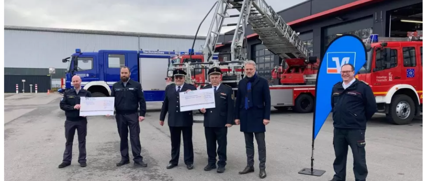 Volksbank spendet 39.000 Euro an Feuerwehr und THW