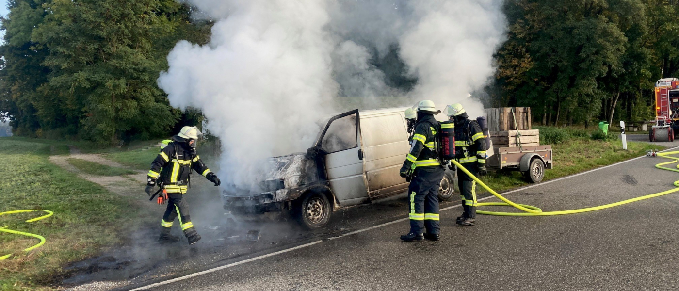 B2 - Fahrzeugbrand außerhalb