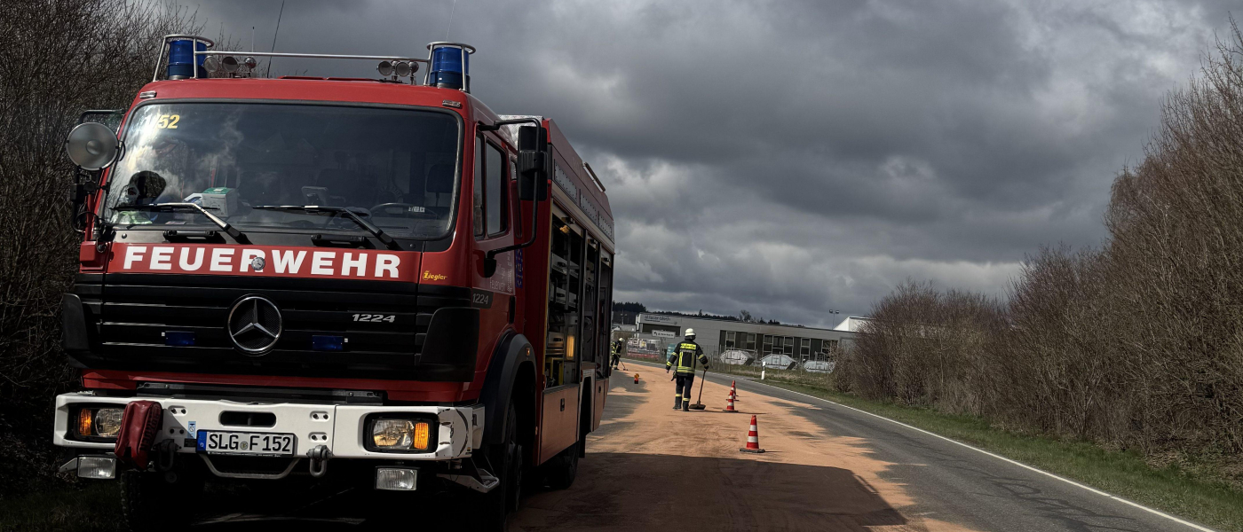 H2 – Auslaufendes Hydrauliköl