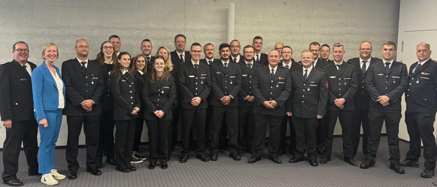 29 Einsatzkräfte der Feuerwehr Bad Saulgau mit Bevölkerungsschutzmedaille ausgezeichnet